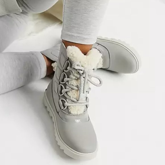- New Sorel Joan of Arctic Next Lite WP Boots - Picture 1 of 7